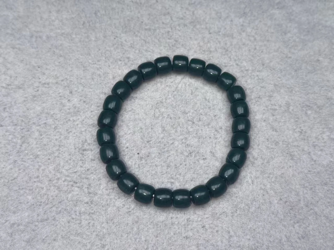 282老油绿精工8*7mm手串一条