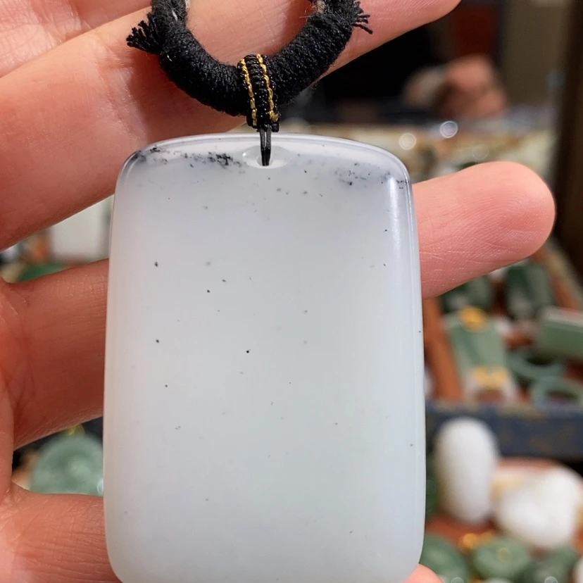 【闪购商品】颈饰未镶嵌和田玉