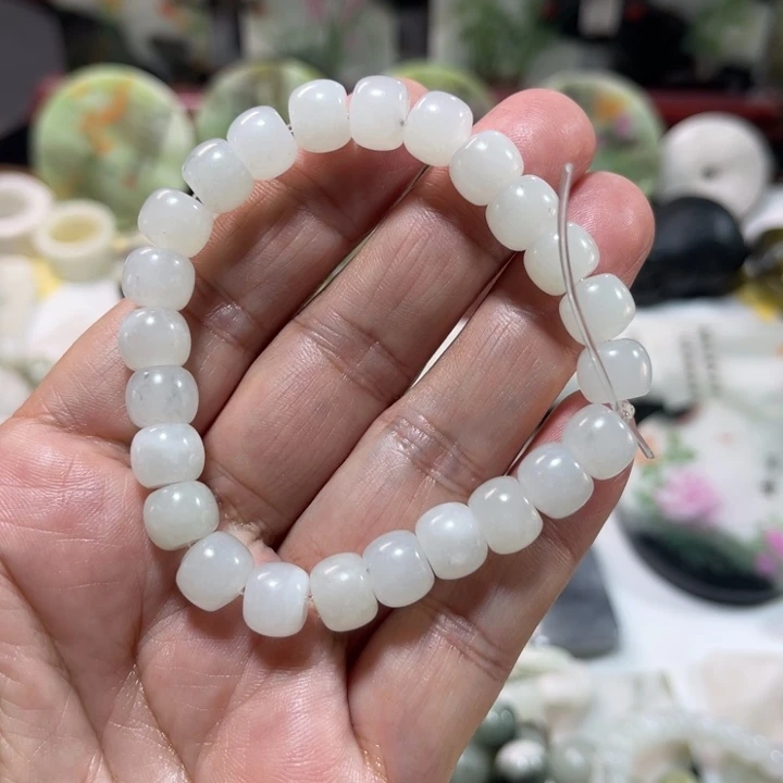 独山玉未镶嵌颈饰