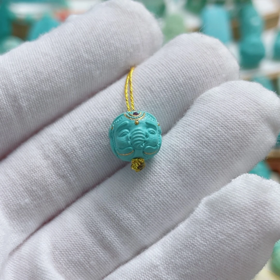 绿松石未镶嵌珠宝奇石