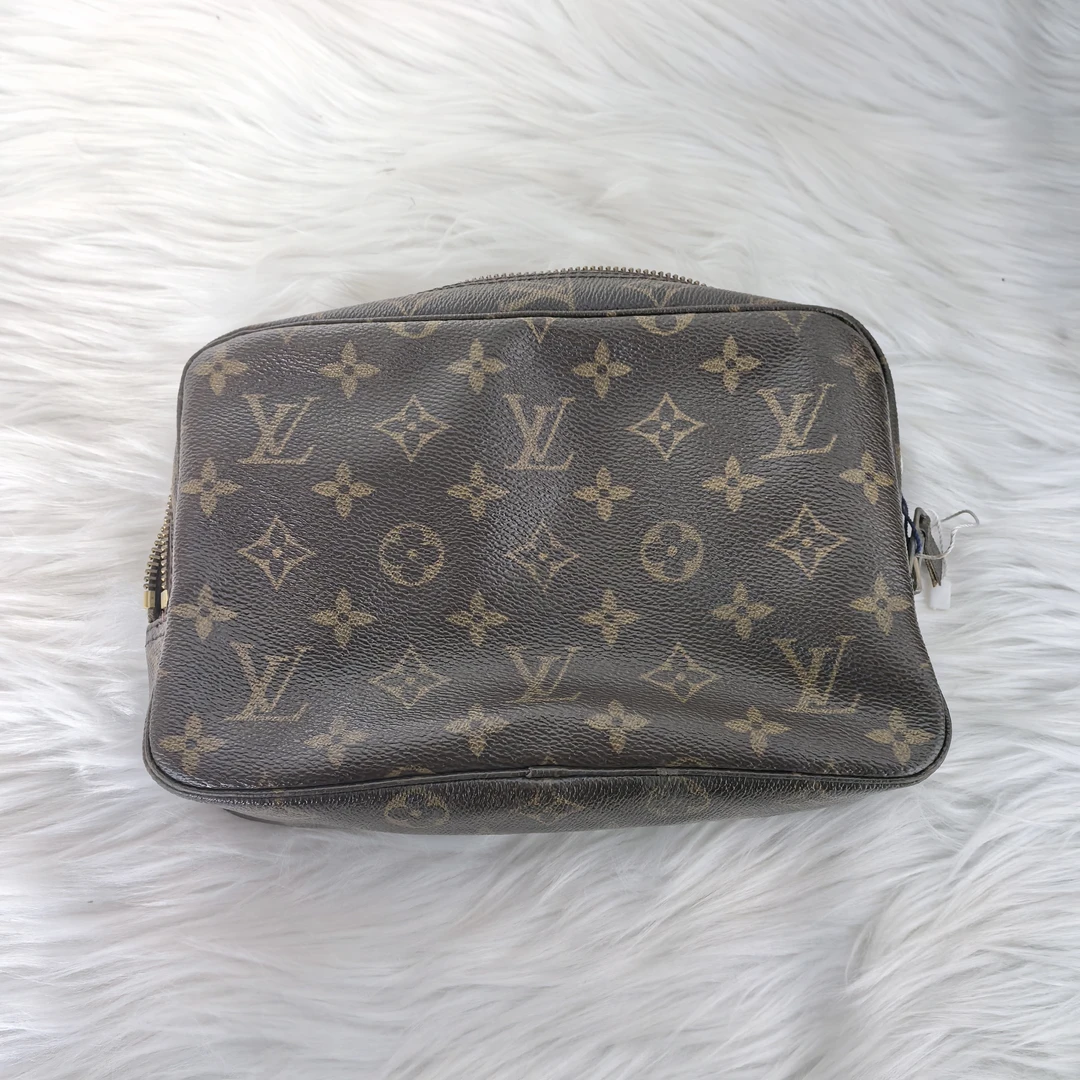 95新 LouisVuitton/路易威登 经典老花中古28洗漱手拿包