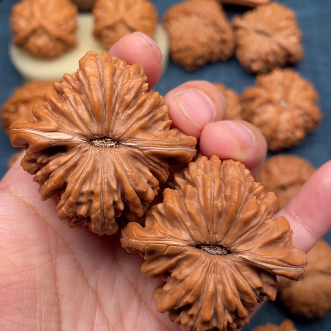 文玩核桃把件46毕业平谷四座楼复刻底