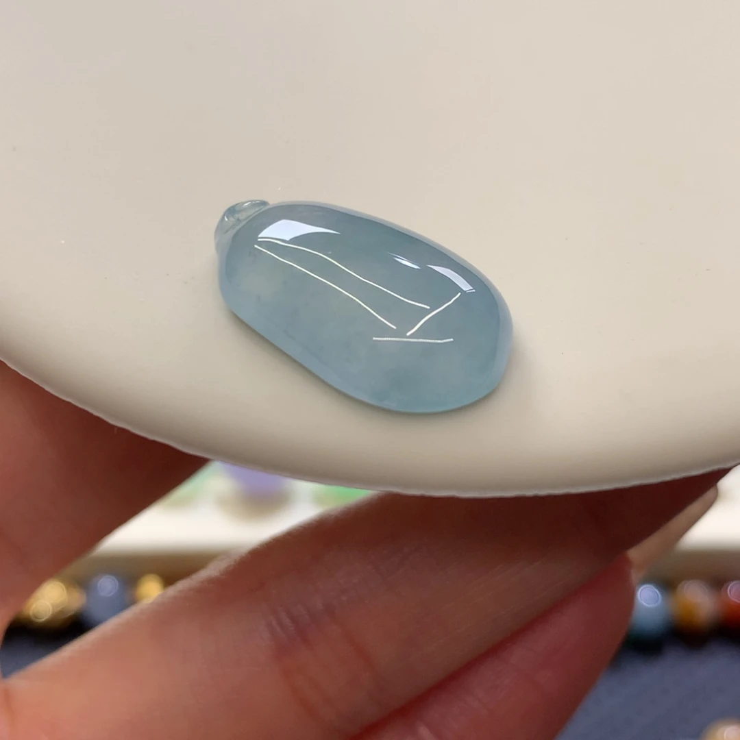 定制翡翠未镶嵌 毛货抛光定制 天空蓝胖瓜瓜