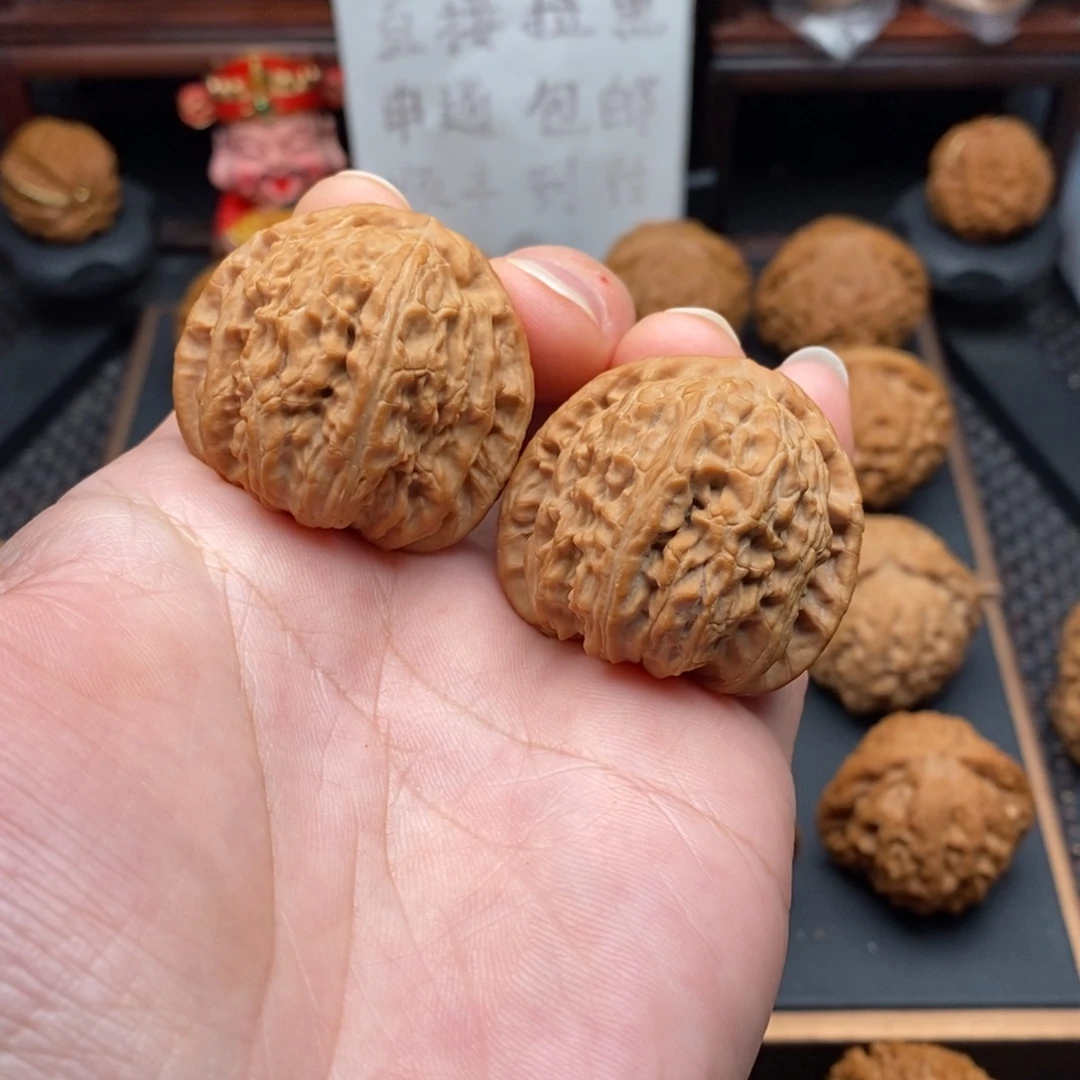 浮****把件文玩核桃白狮子