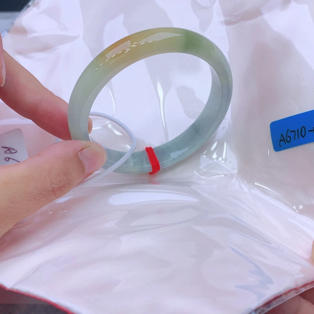 未镶嵌手镯翡翠翡翠