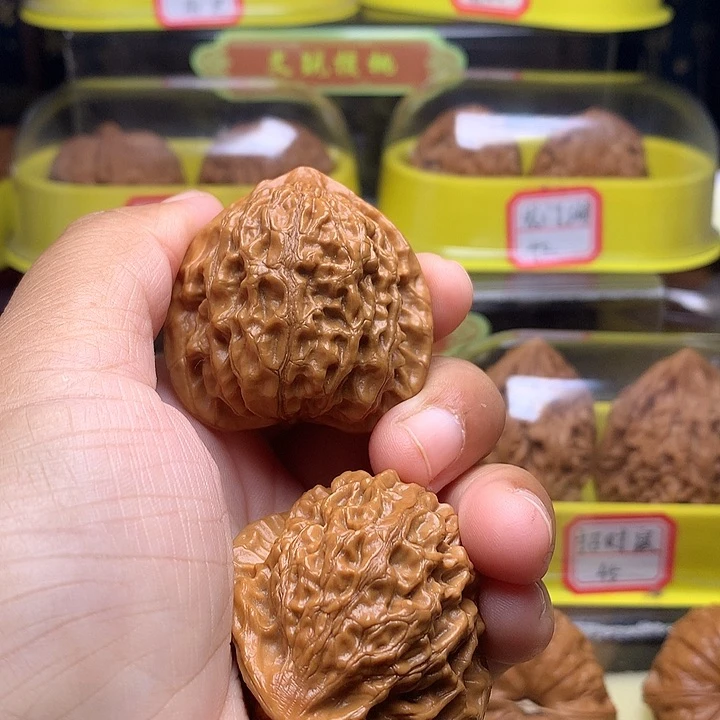 把件文玩核桃b****2金牛