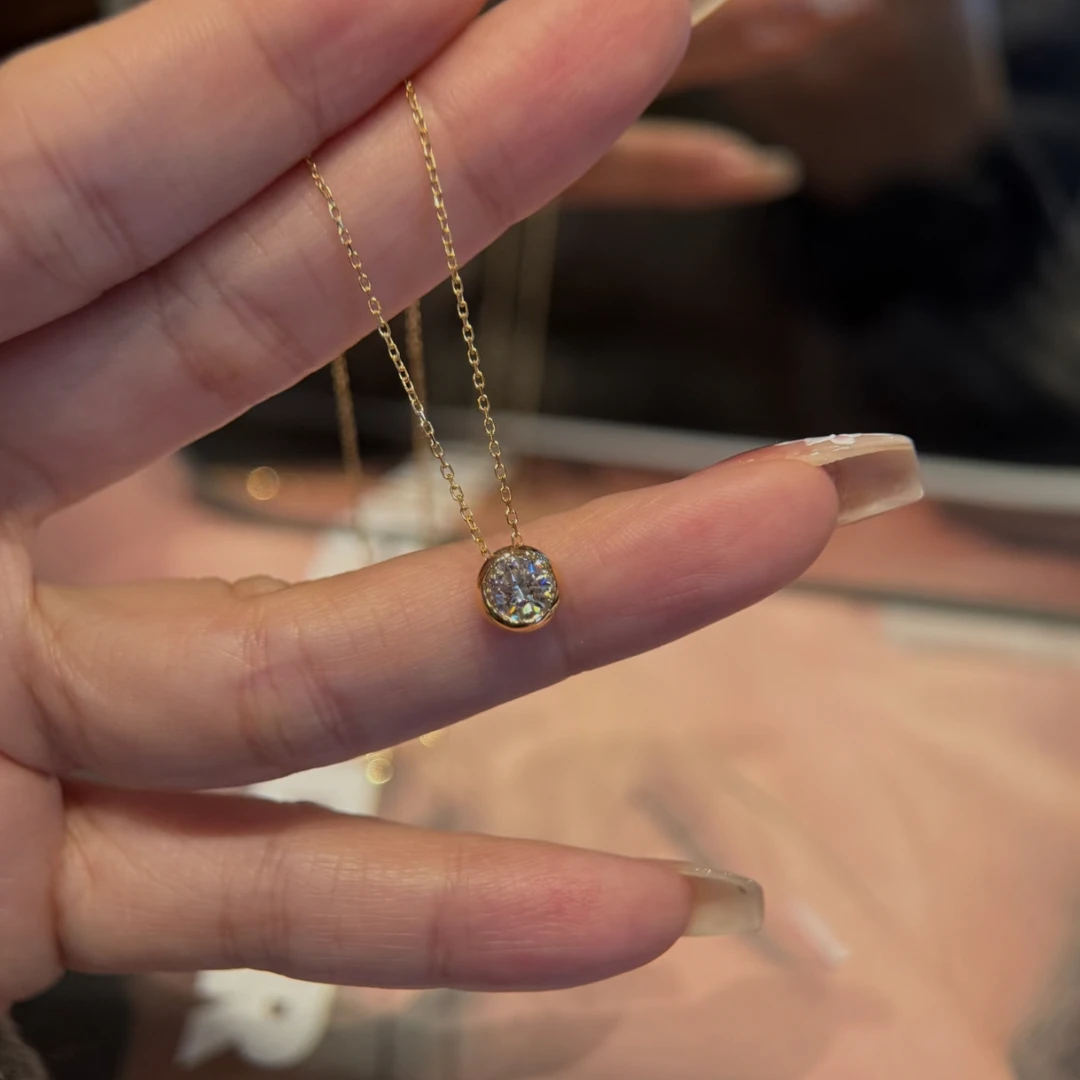 18 K金50分钻石泡泡吊坠