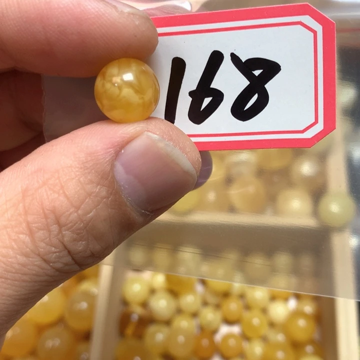 琥珀未镶嵌珠宝奇石11.1