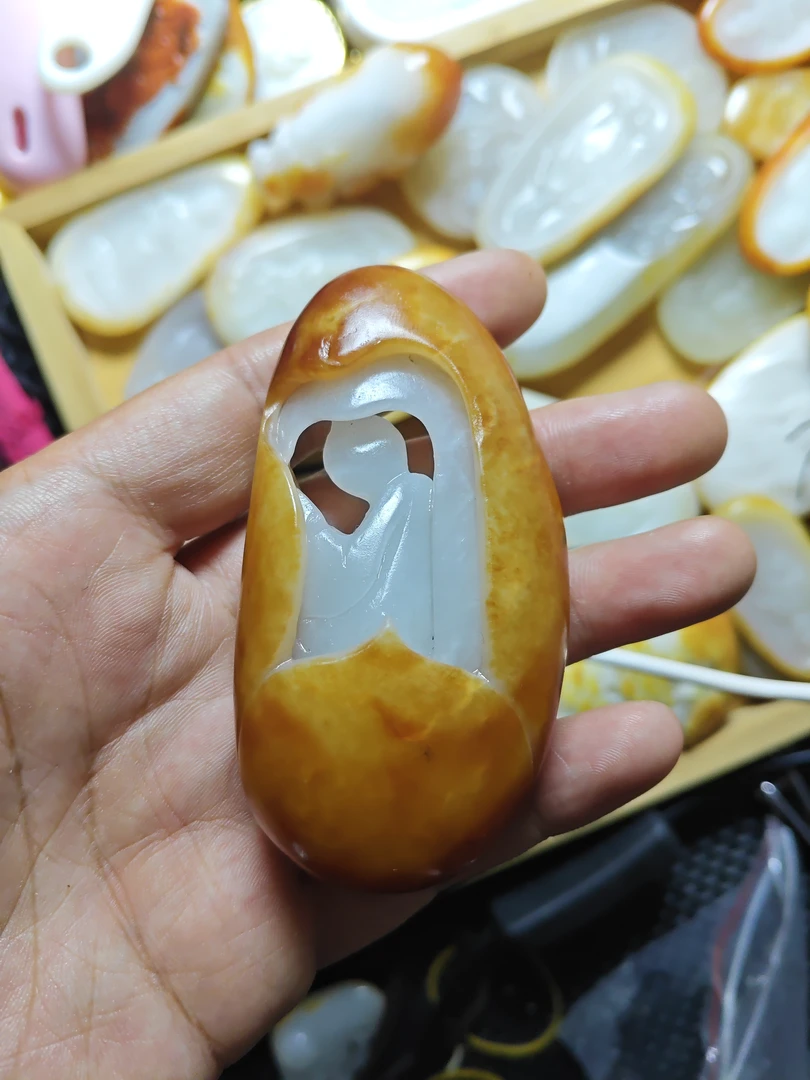 和田玉精品立体镂空手把悟道