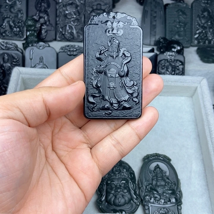 颈饰未镶嵌和田玉阿*