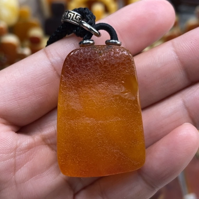 【闪购商品】琥珀颈饰未镶嵌