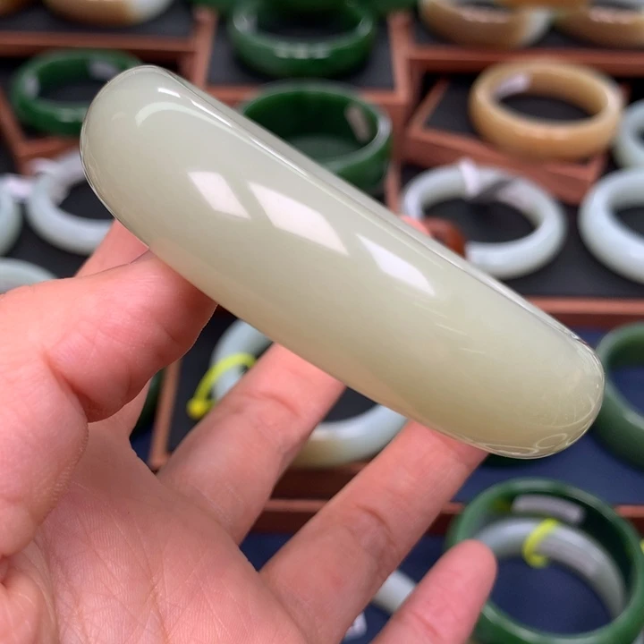 和田玉手镯6263圈口未镶嵌