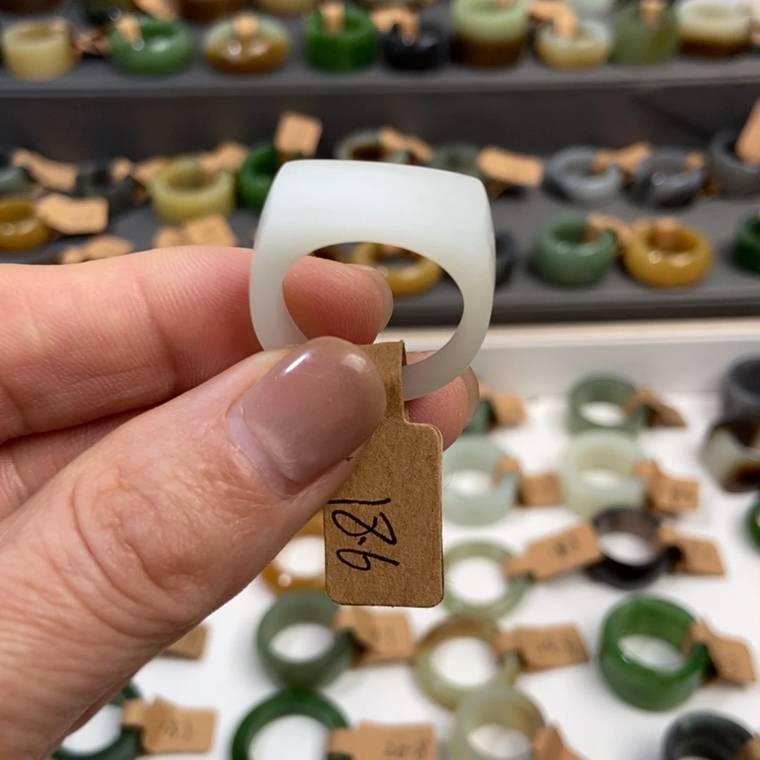 和田玉（糖玉）未镶嵌戒指