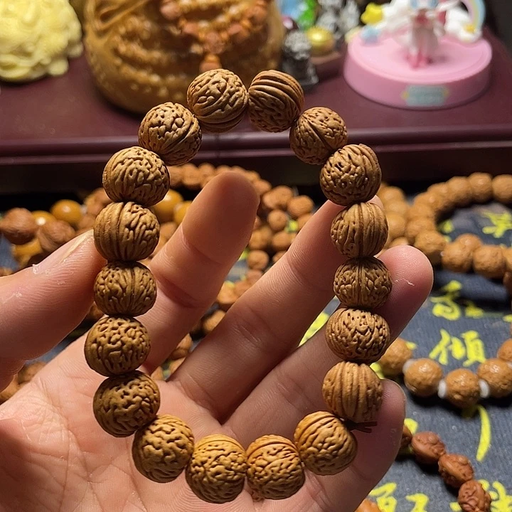 海**界脑纹桃核雕刻瑕疵素核