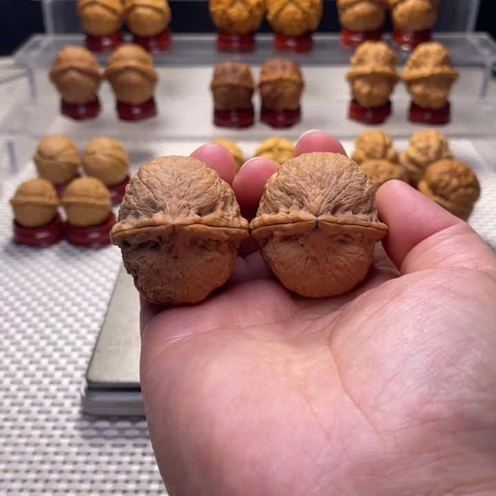 文玩核桃把件5玉净瓶