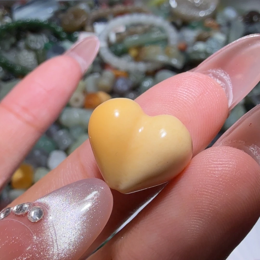 和田玉未镶嵌珠宝半成品