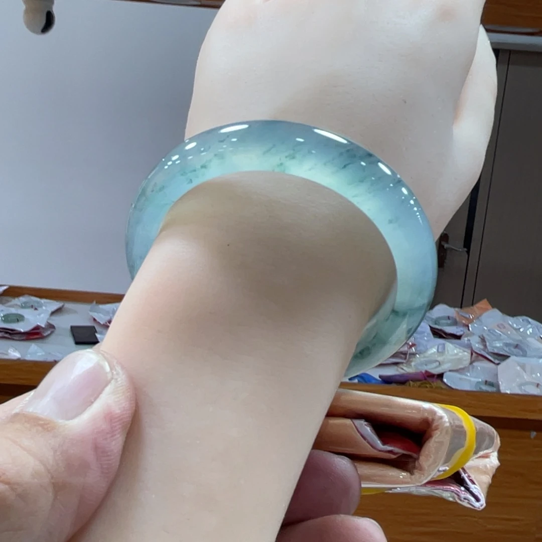 未镶嵌手镯翡翠翡翠