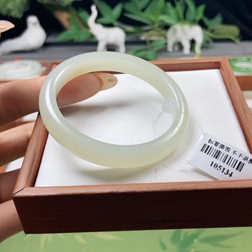 【闪购商品】和田玉手镯未镶嵌53 2