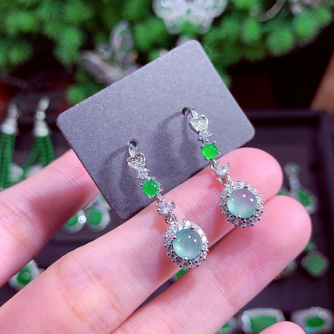 颈饰未镶嵌翡翠天然