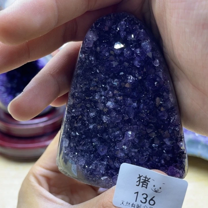 未镶嵌水晶大型摆件（非配饰）