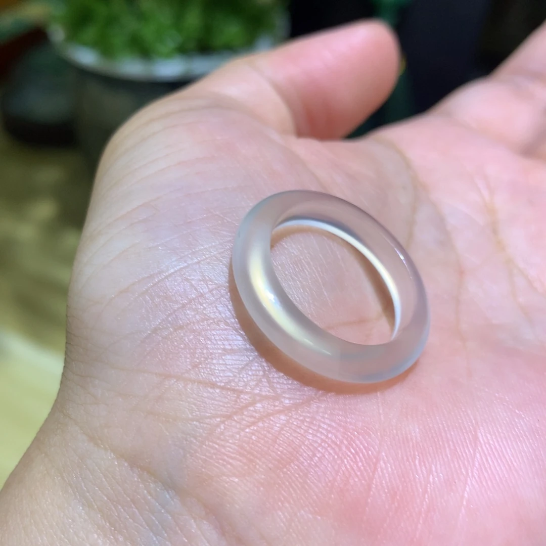 玛瑙/玉髓未镶嵌手镯18号香槟戒拳