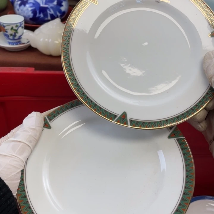 陶他家瓷器真美…开播了