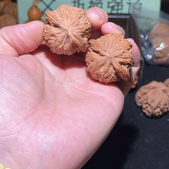 吊坠文玩核桃14.全肉磨38