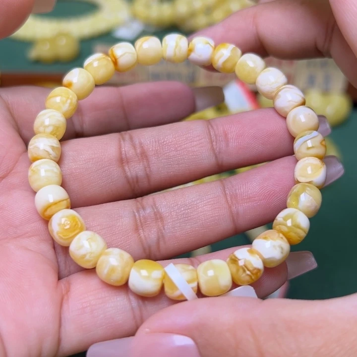 蜜蜡未镶嵌珠宝奇石