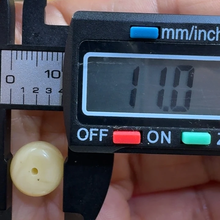 未镶嵌琥珀裸石63杂