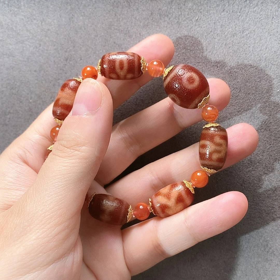 贝***儿玛瑙/玉髓颈饰未镶嵌