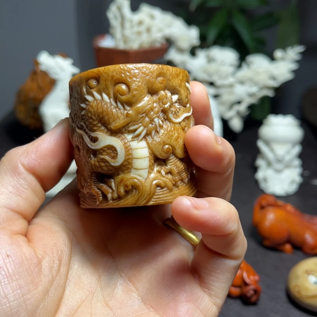 木大**愚鹿角雕刻工艺摆件制作