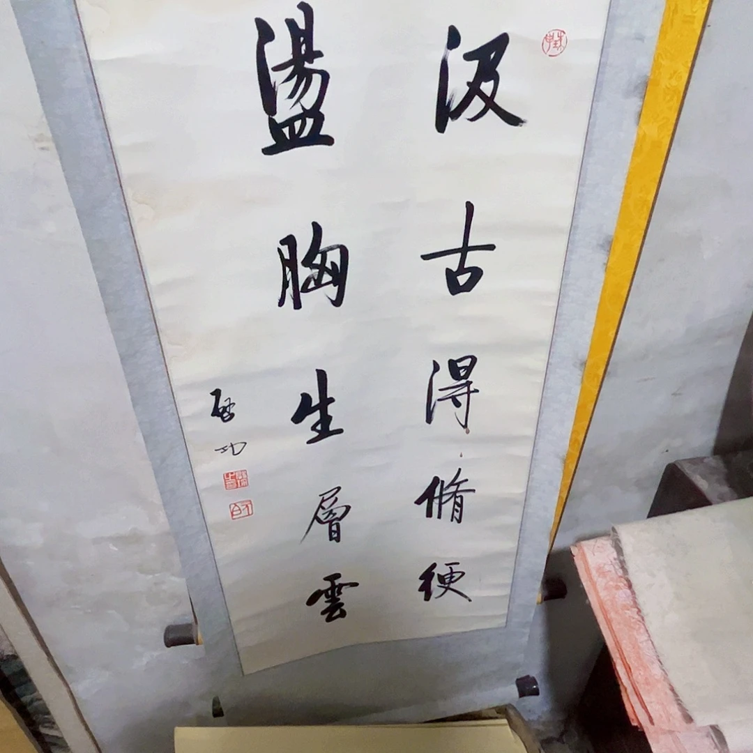 摆件，轴坏，破损，水渍都是正常的