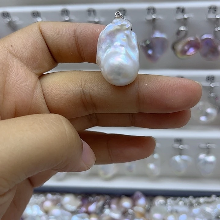 颈饰未镶嵌淡水珍珠