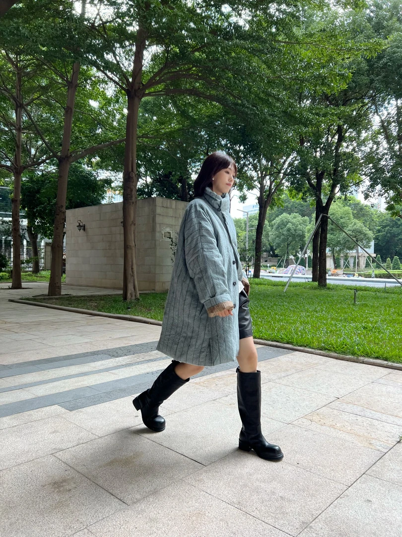 Li Wang/里望设计师款 条纹白鹅绒廓形中长款保暖羽绒服大衣