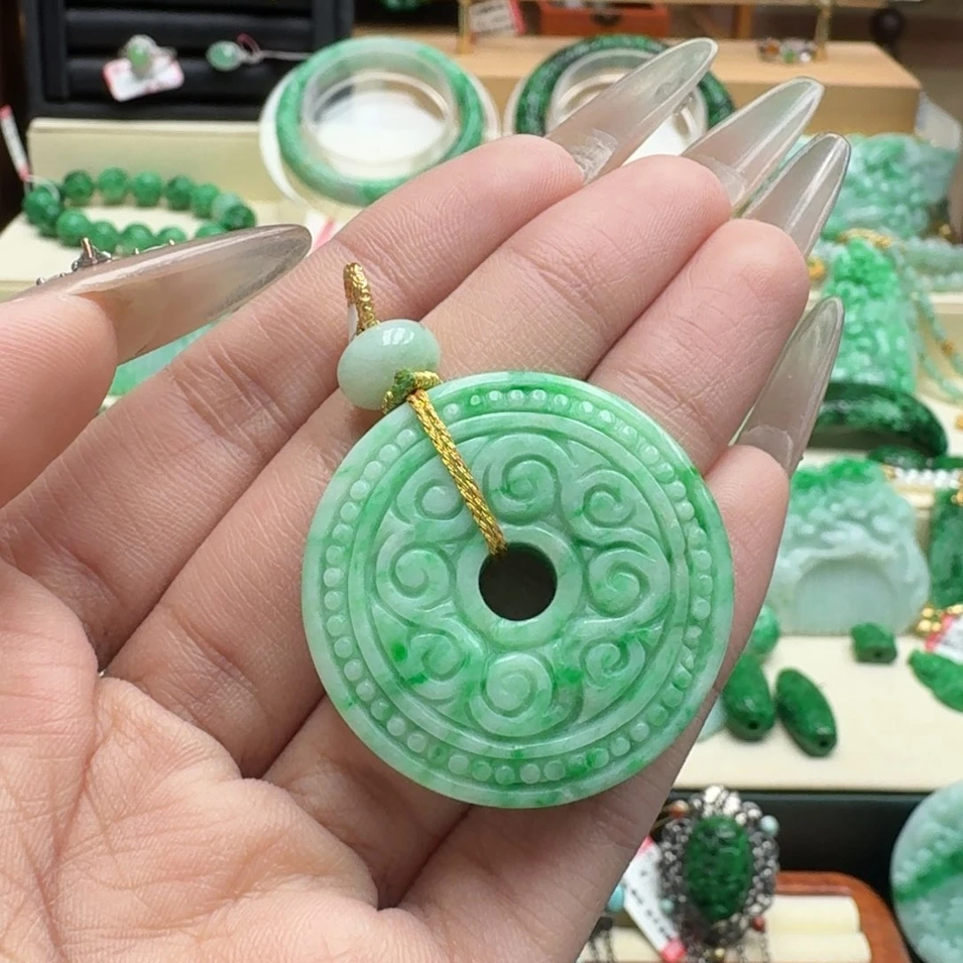 翡翠未镶嵌颈饰翡翠吊坠