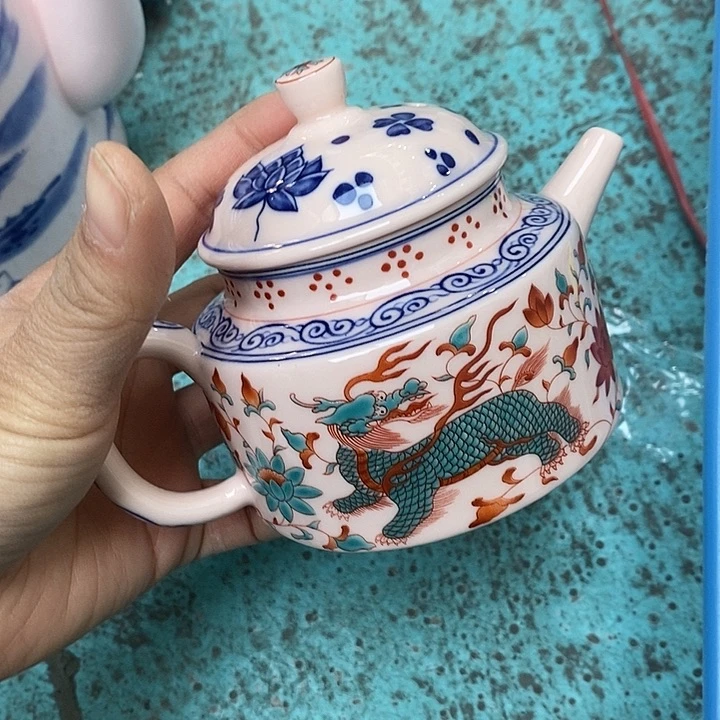 摆件陶红稀土斗彩麒麟茶壶