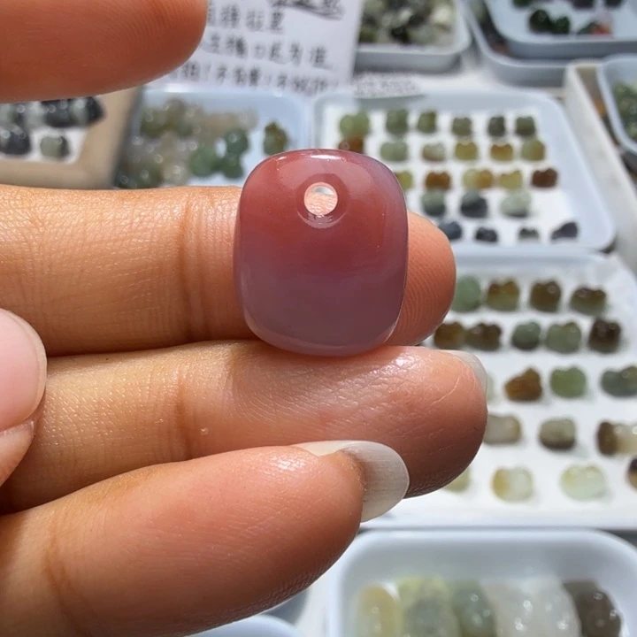 和田玉未镶嵌珠宝奇石