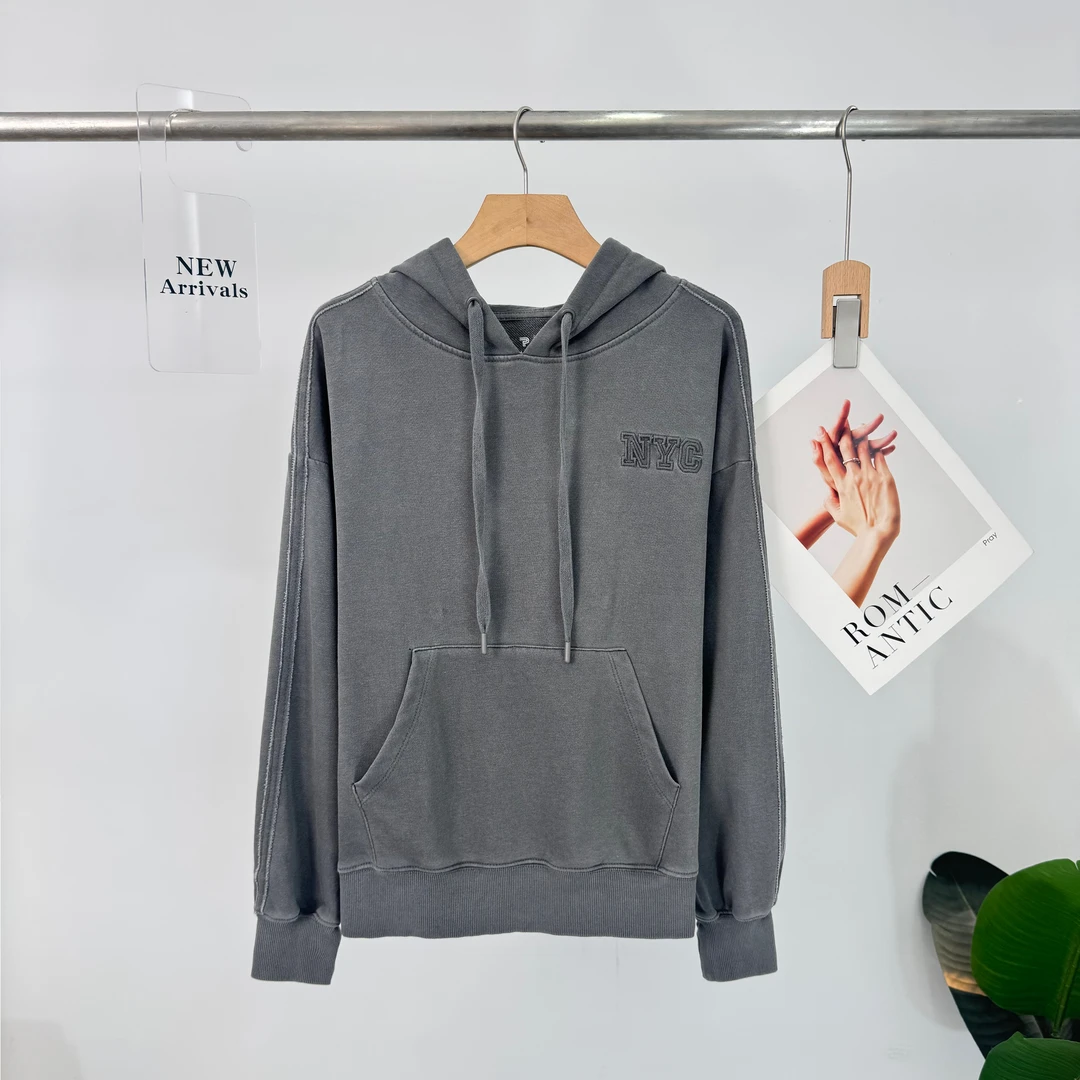 C774肩膀线条设计胸口字母刺绣连帽抽绳舒适百搭潮流卫衣352Y