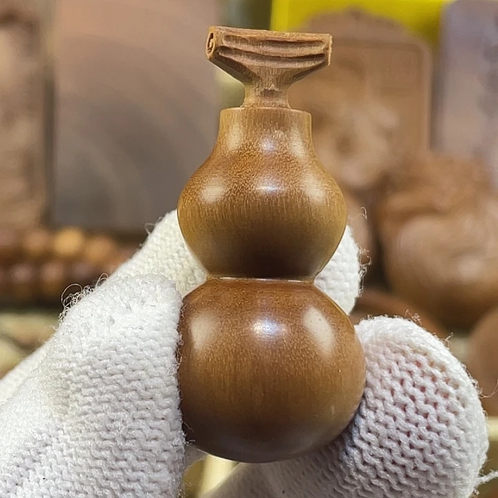 檀香木吊坠老山檀香招财葫芦奶甜韵3.98