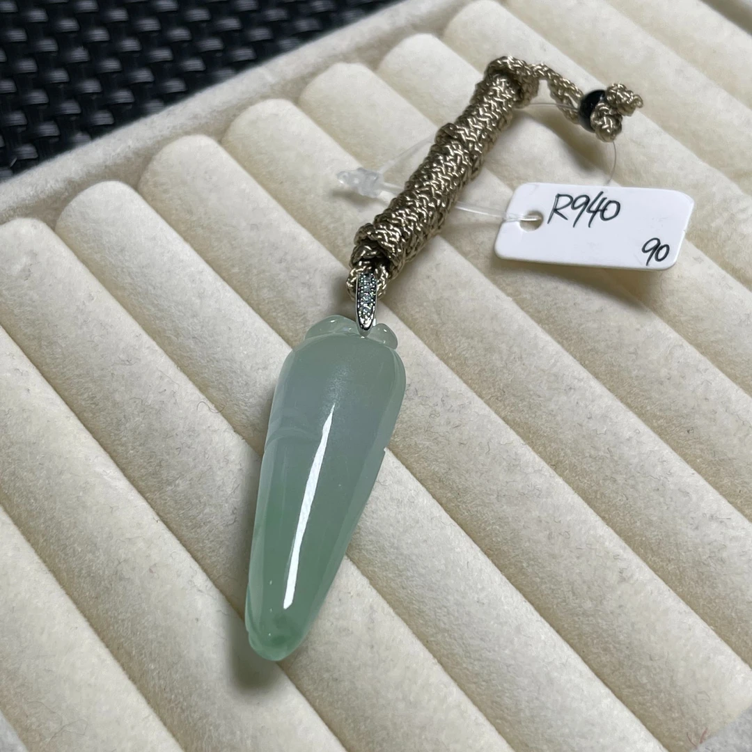 R940吊坠百搭男女款多样性发货其一