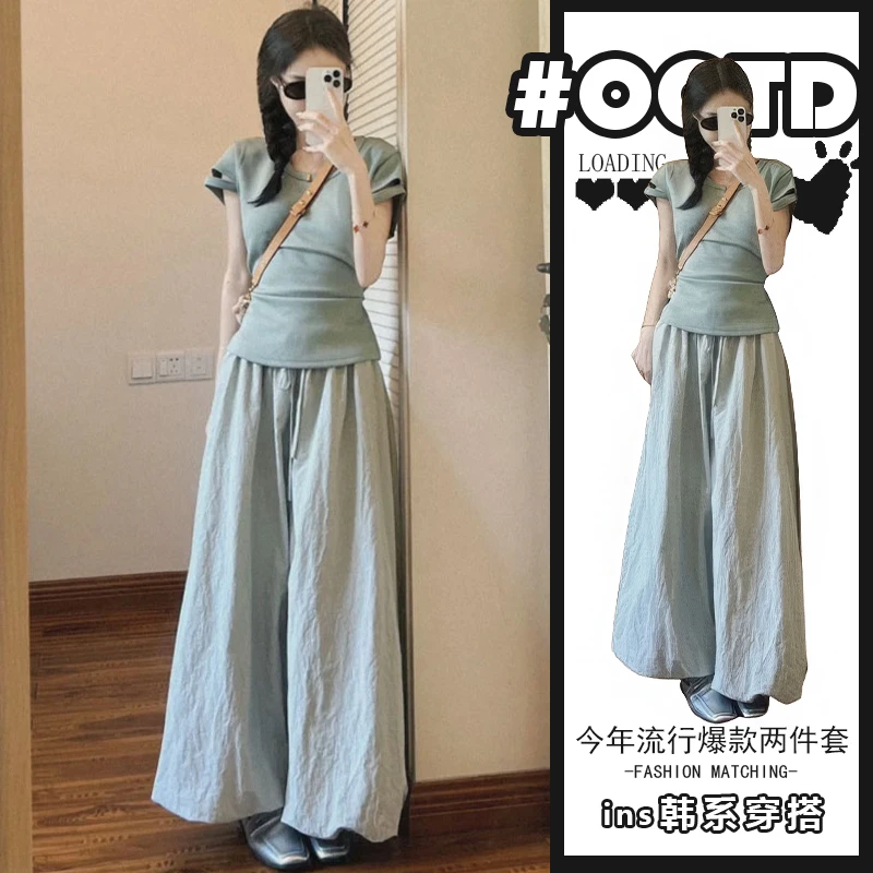 成套搭配减龄套装女夏独特漂亮韩风chic短袖T恤高腰半身裙两件套