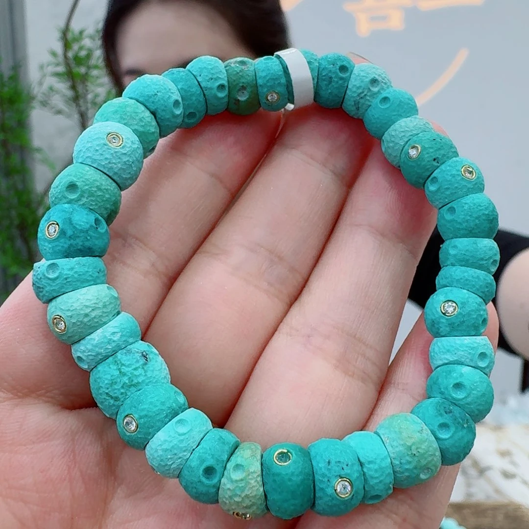 绿松石未镶嵌珠宝奇石