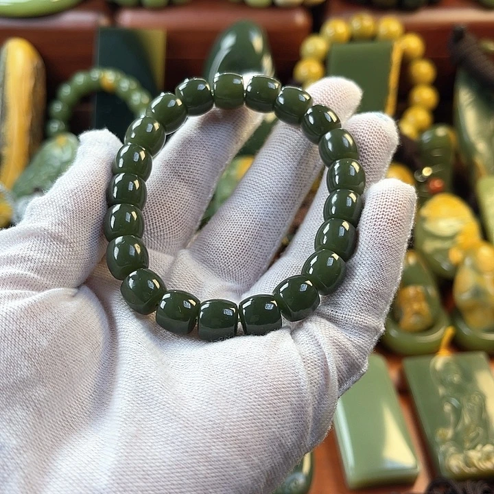岫岩老玉（透闪石质玉）手链未镶嵌