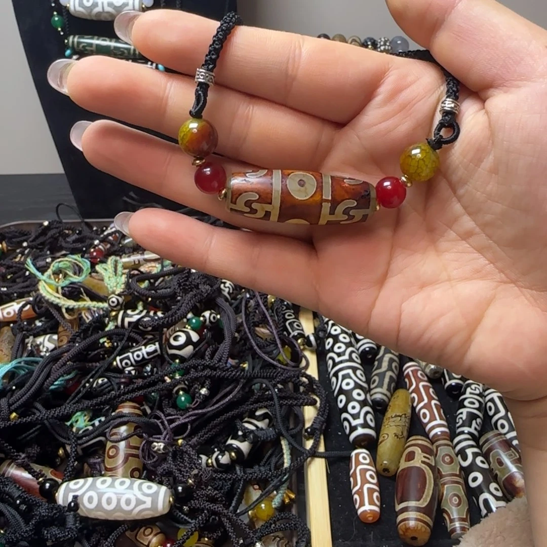 玛瑙/玉髓合金颈饰