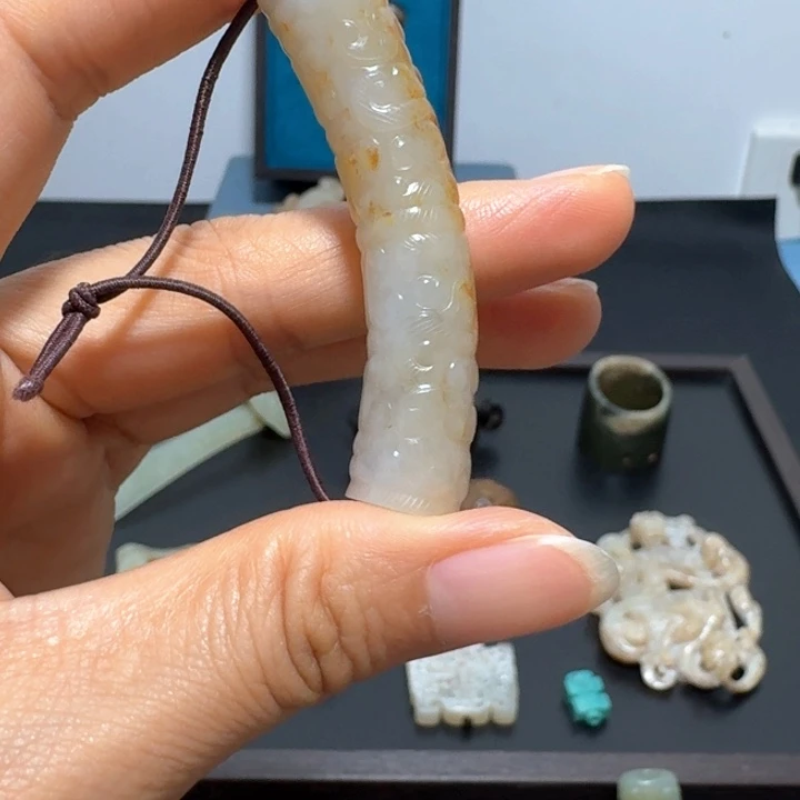 青***3和田玉未镶嵌颈饰