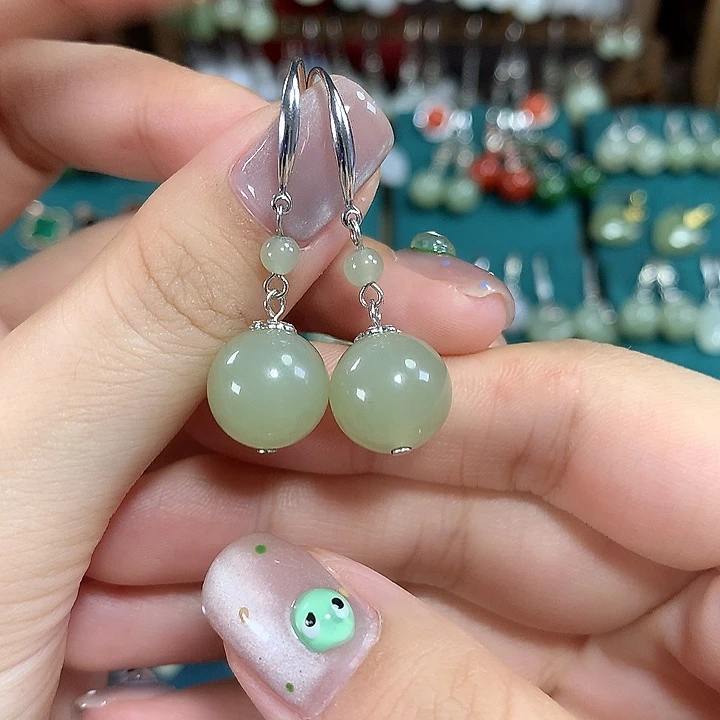 和田玉银S925镶嵌耳饰天然卡12mm左右冰晴水