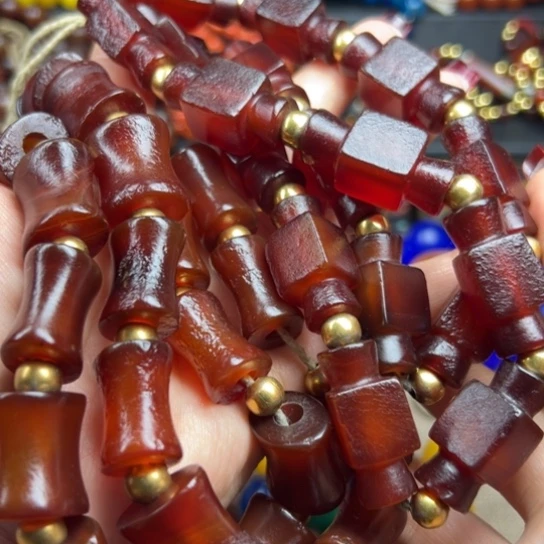 玛瑙/玉髓颈饰未镶嵌一*士