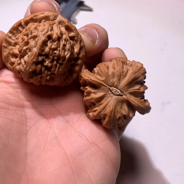 把件文玩核桃三角白