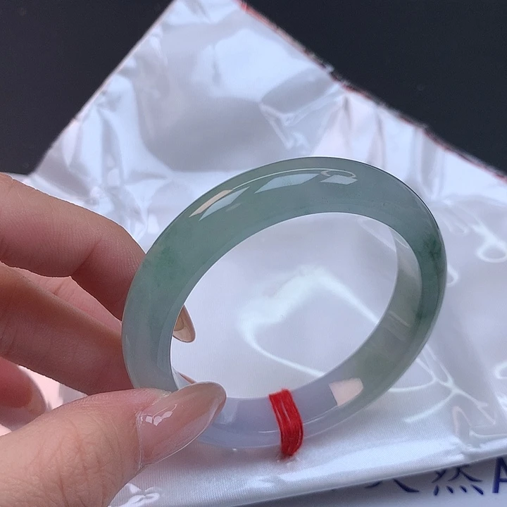 翡翠未镶嵌手镯50