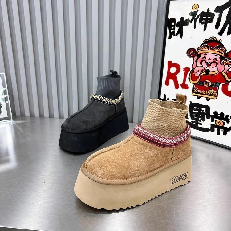 时尚雪地靴勃肯鞋女2025冬新款毛线筒套脚短靴马丁靴圆头松糕